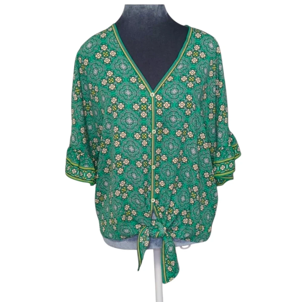 Max Studio Green & Yellow Button Up Tie & Waist Blouse Size Medium